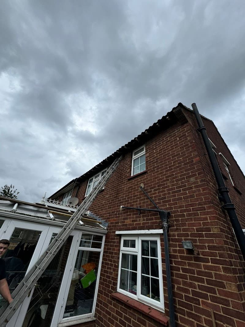 Hunters Roofing & Building