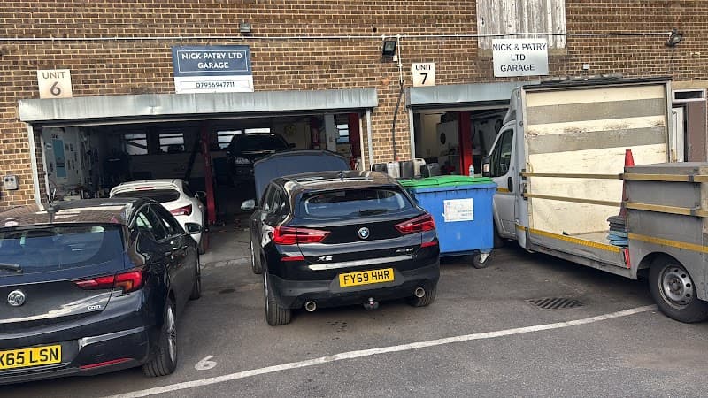 Nick&Patry Ltd Garage