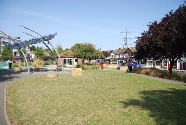 Parkland and green space in Crayford